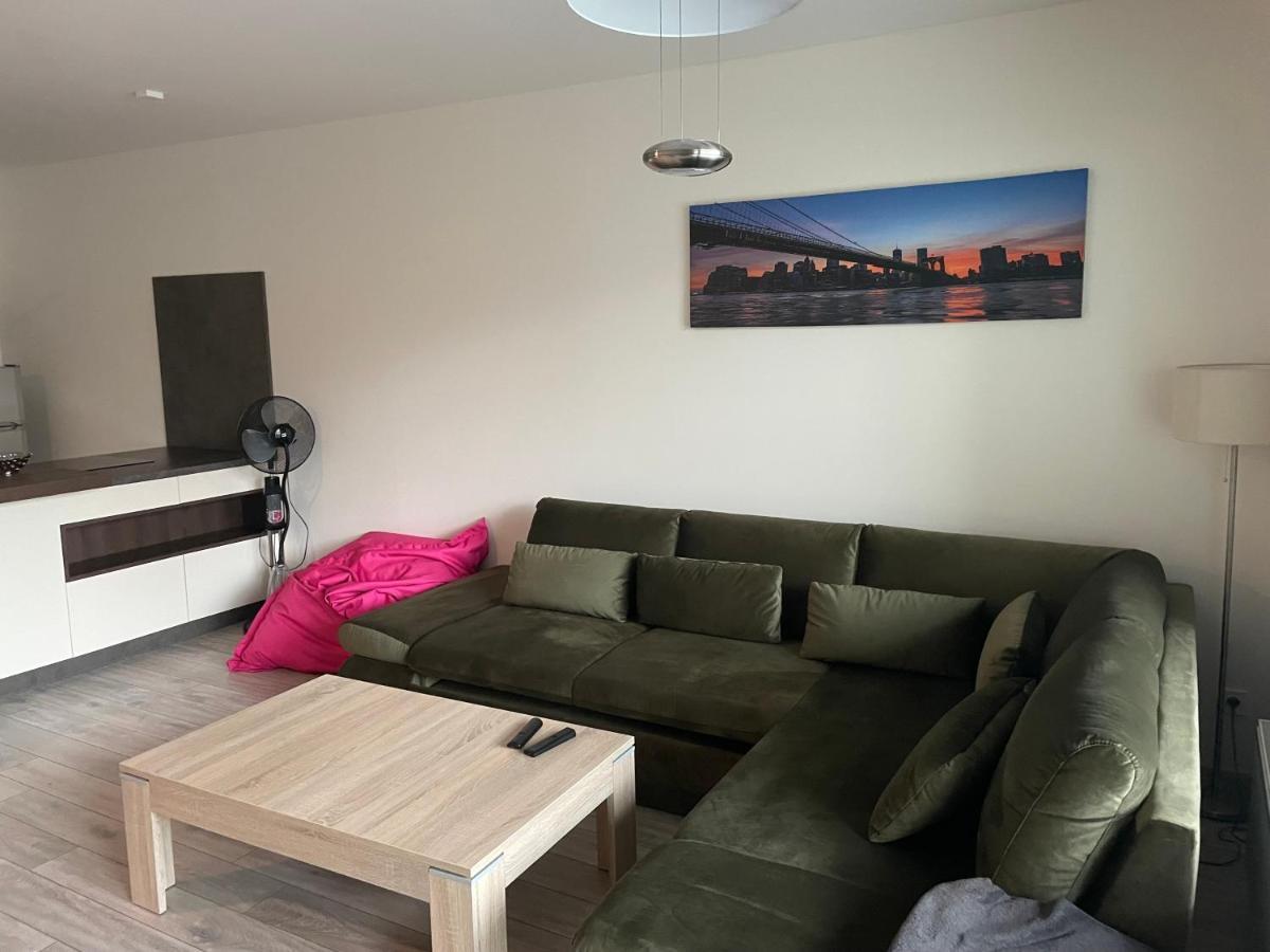 Garden Apartman Radnica - Private Parking Included Košice Exteriör bild